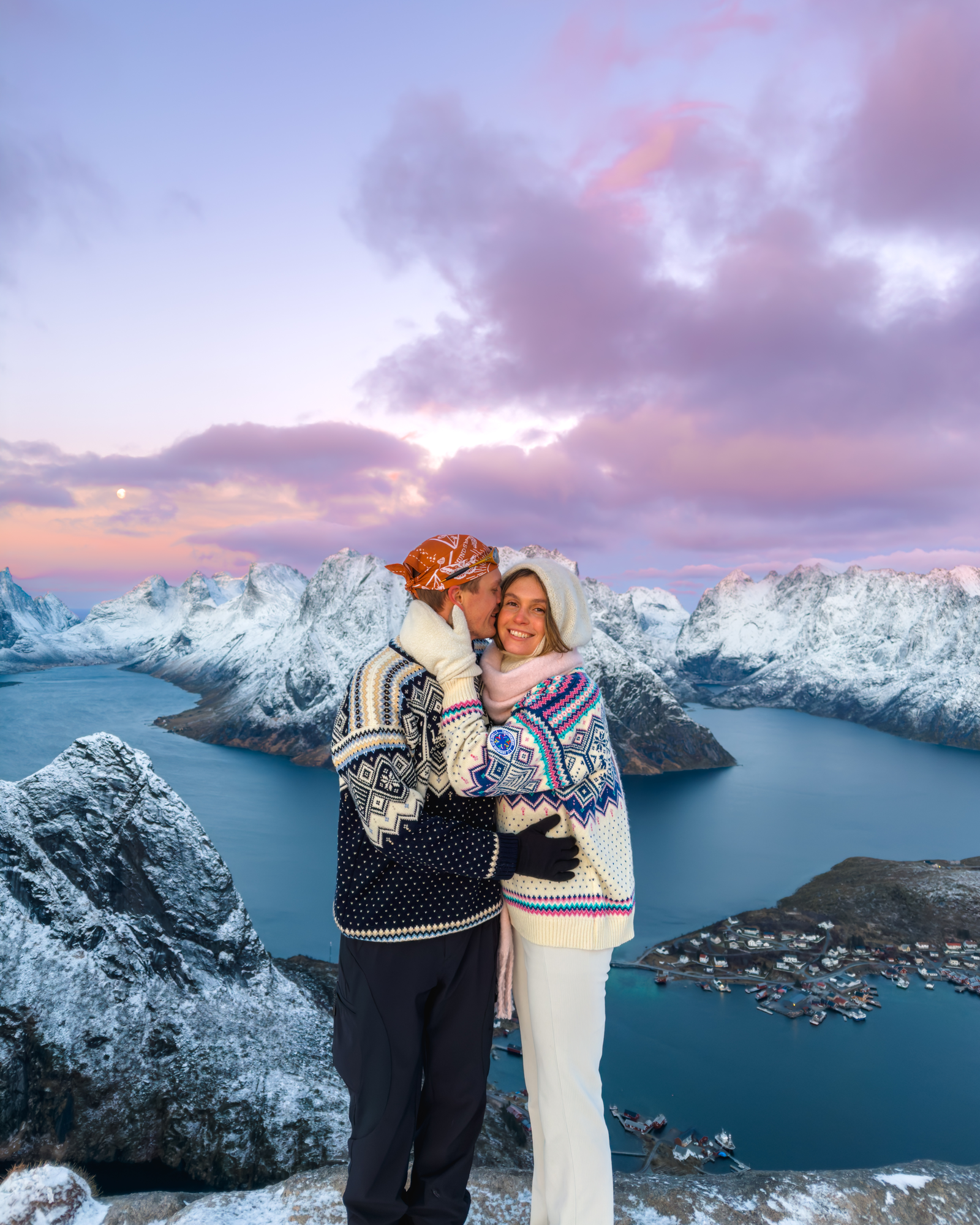 Elias og Kajsa samarbeid med Dale of Norway. Nord Norge med regnue